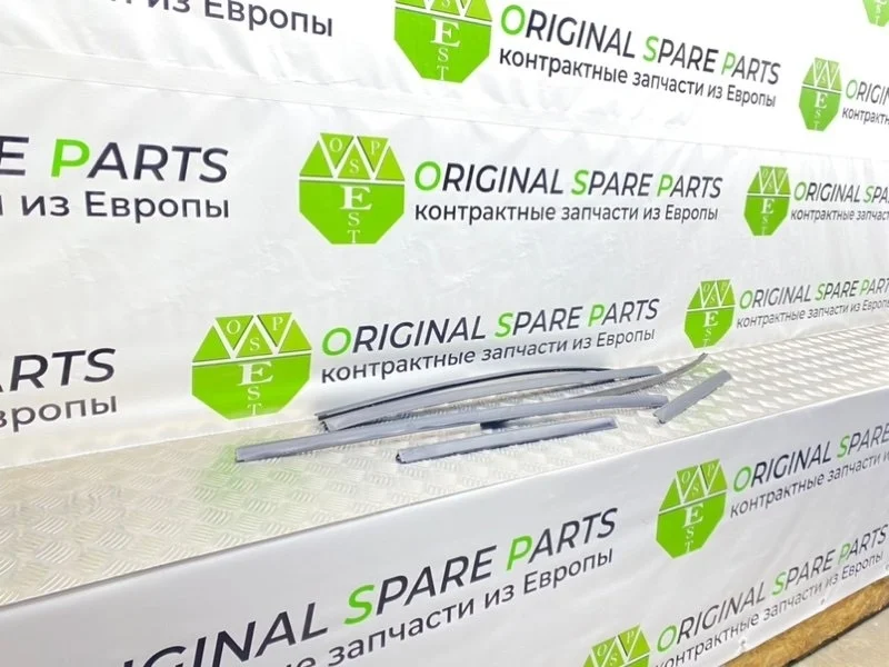 Молдинги Mercedes-Benz E-Class 2005 A2116901982 S211 OM642.920 3.0 CDI