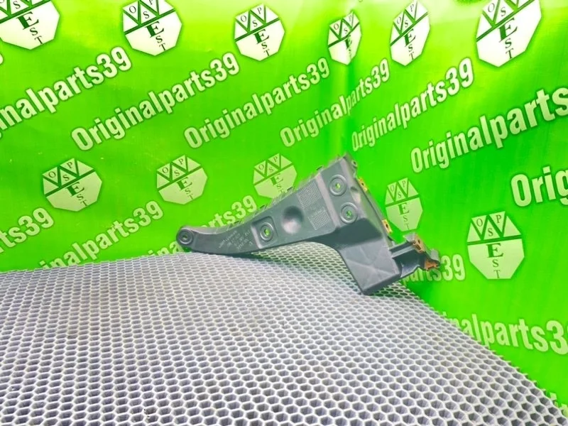 Кронштейн бампера Audi A6 Allroad 2004 4Z7807453 C5 BAU 2.5 TDI, задний левый