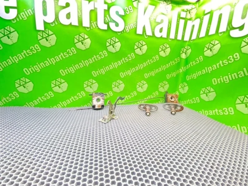 Замок капота Bmw 5-Series 2003 51238172164 E39 TOURING M57D25 256D1