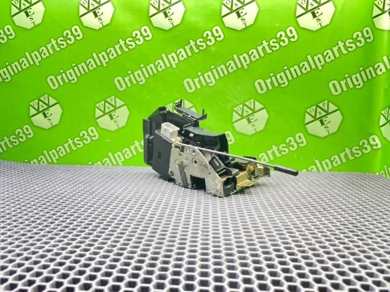 Замок двери Bmw 5-Series 2003 51218235097 E39 TOURING M57D25 256D1, передний левый