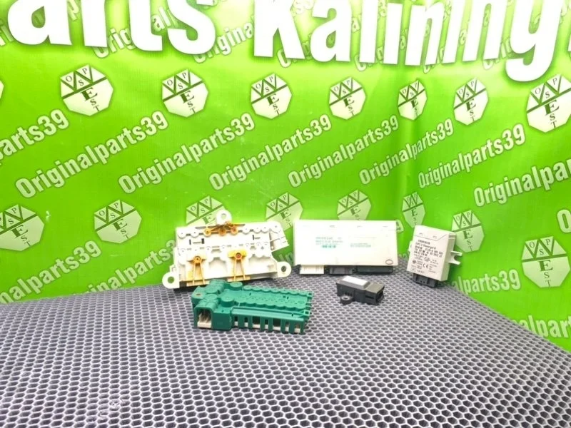 Блоки Bmw 5-Series 2003 61356905666 E39 TOURING M57D25 256D1