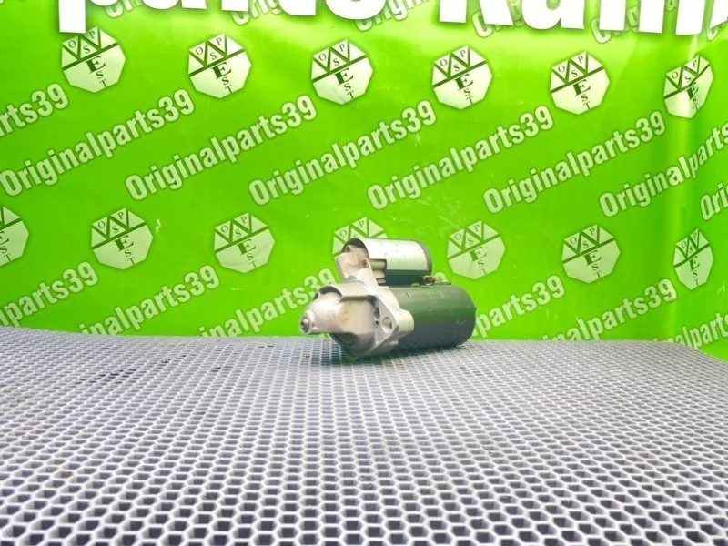 Стартер Audi A6 2002 078911023D C5 BDV 2.4I