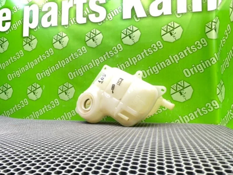 Бачок расширительный Audi A6 Allroad 2004 4B0121403 C5 BAU 2.5 TDI