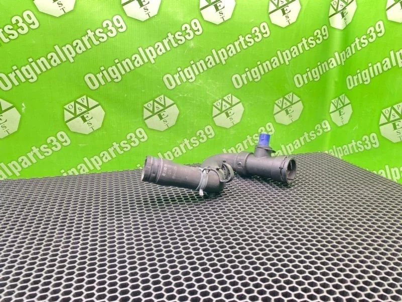 Патрубок радиатора Audi A6 2001 4B0121049D C5 QUATTRO AKE 2.5TDI