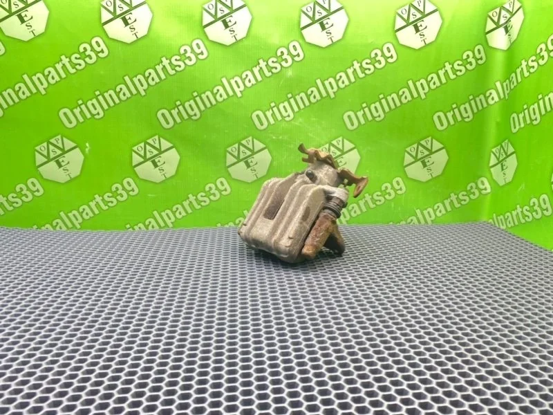 Суппорт Audi A6 2004 8E0615424 C5 AVANT BDV 2.4I, задний правый