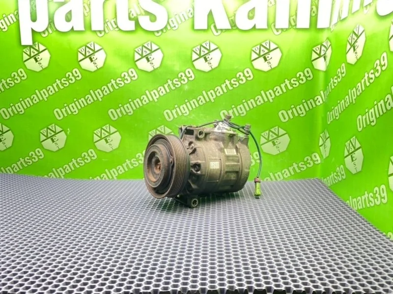 Компрессор кондиционера Audi A6 2004 4B0260805B C5 AVANT BDV 2.4I