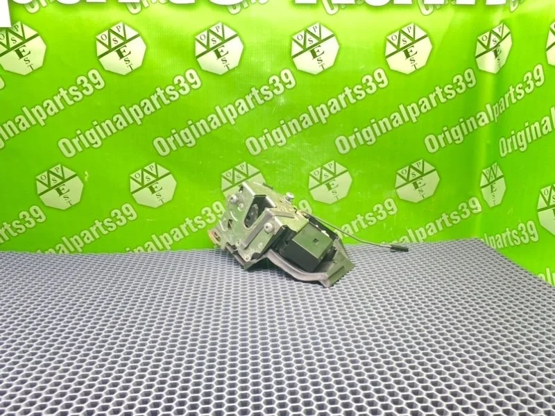 Замок двери Bmw 5-Series 2002 51218235104 E39 TOURING M57D25 256D1, передний правый