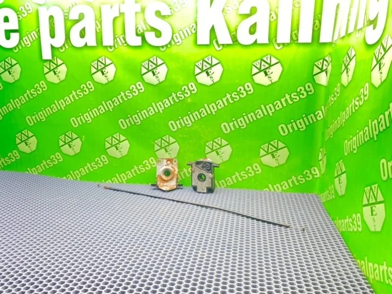 Замки капота Bmw 5-Series 2003 51238203859 E39 TOURING M54B22 226S1