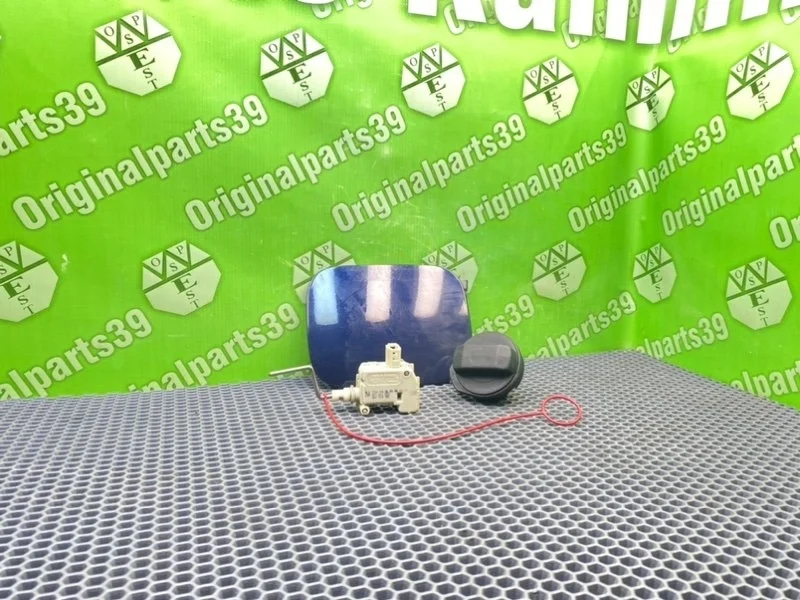 Лючок бензобака Audi A6 2000 1H0010092C C5 AVANT ARJ 2.4I
