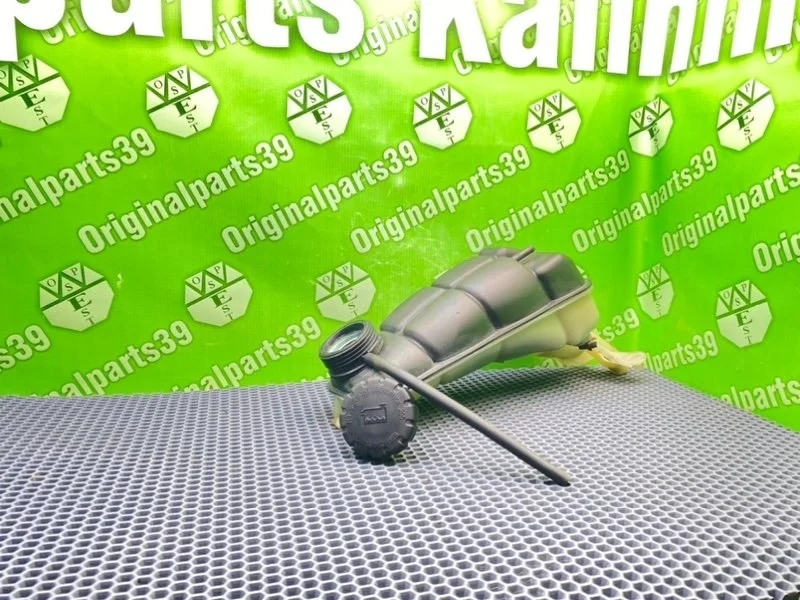 Бачок расширительный Mercedes-Benz E-Class 1999 A2105000549 S210 M112.911