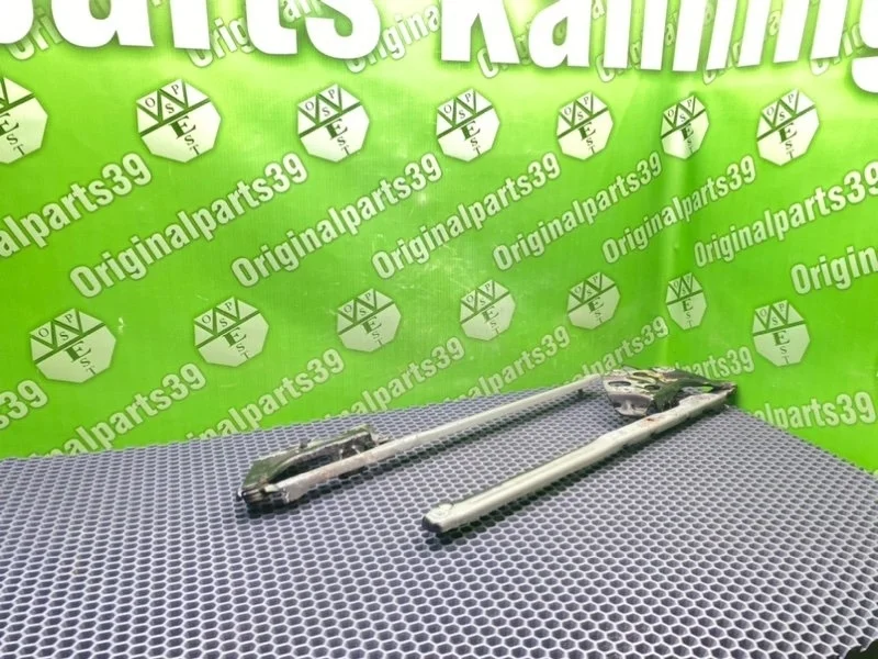 Петли капота Mercedes-Benz E-Class 1999 A2108800728 S210 M112.911