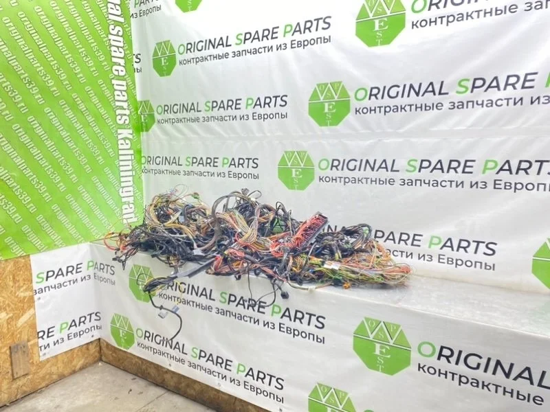 Проводка салона Mercedes-Benz E-Class 1999 A2105405933 S210 M112.911