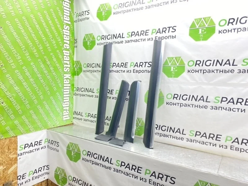 Молдинги Volkswagen Touareg 2006 7L6837787G 7LA BKS 3.0 TDI