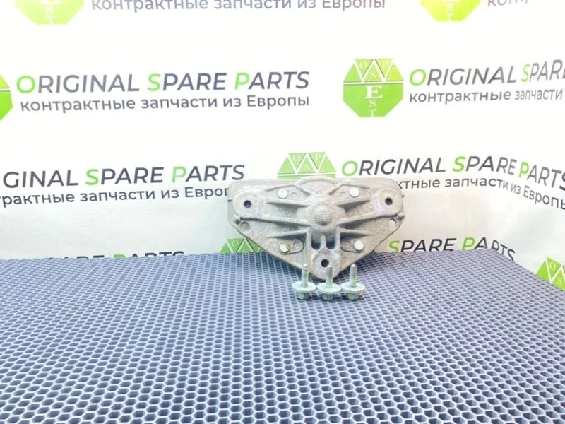 Опора амортизатора Volkswagen Touareg 2006 7L0412391D 7LA BKS 3.0 TDI, передняя левая