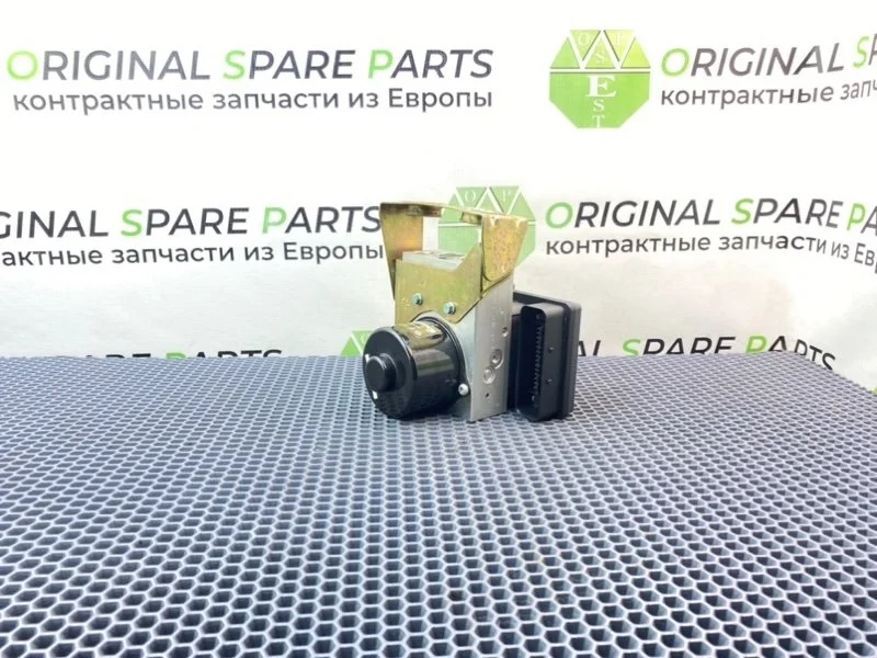 Блок ABS Volkswagen Touareg 2003 7L0907379G 7LA BPE 2.5 TDI