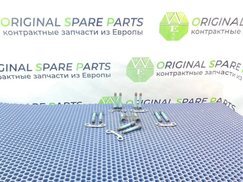 Болты приводов Volkswagen Touareg 2003 7L0501357 7LA BPE 2.5 TDI, задние