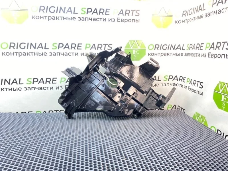 Крепление фары Volkswagen Touareg 2003 7L6941613C 7LA BPE 2.5 TDI, переднее левое