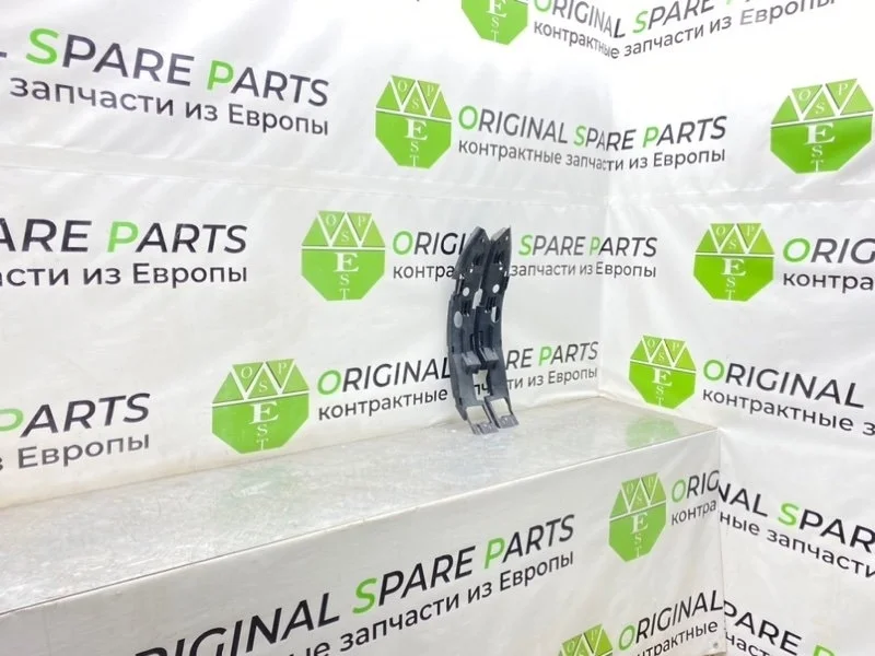 Кронштейны Volkswagen Touareg 2003 7L6807183C 7LA BPE 2.5 TDI, передние