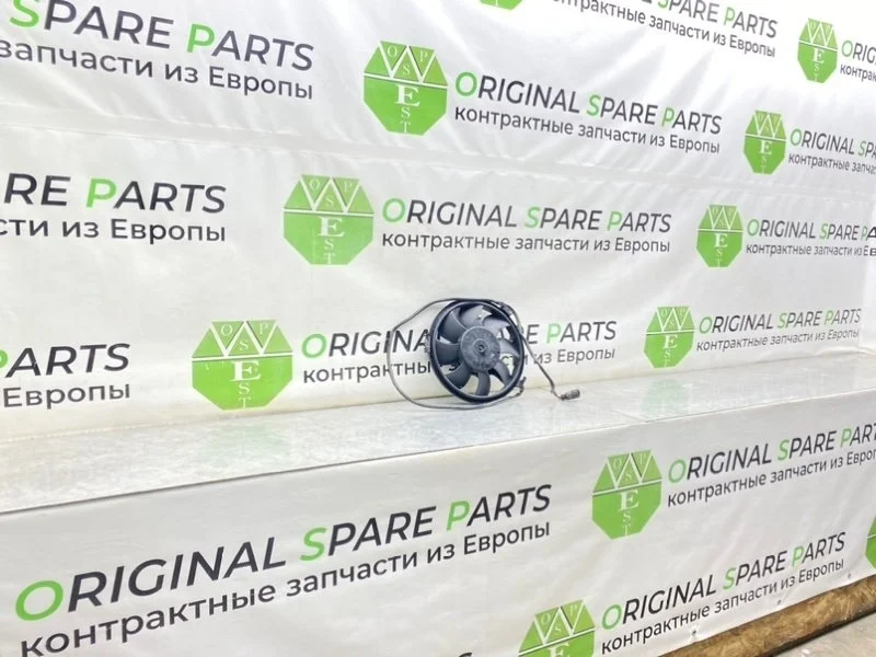 Вентилятор радиатора кондиционера Audi A6 Allroad 2001 4Z7959455F C5 AKE 2.5TDI