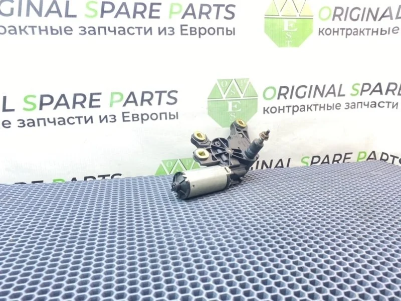 Моторчик дворника Audi A6 Allroad 2001 8L0955711B C5 AKE 2.5TDI, задний