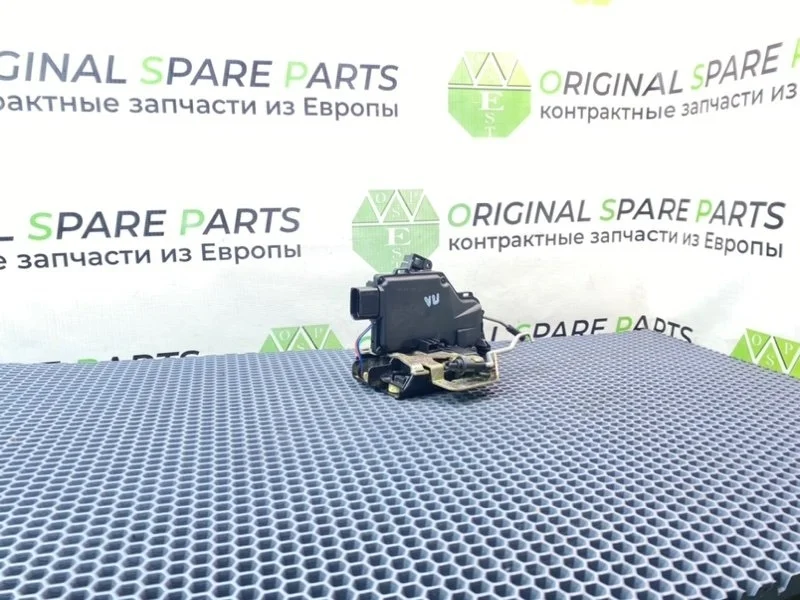 Замок двери Audi A6 Allroad 2001 4B1837015G C5 AKE 2.5TDI, передний левый