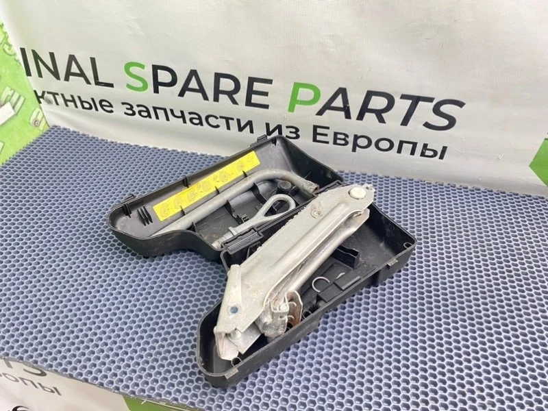 Набор инструментов Audi A6 Allroad 2001 4Z7012113 C5 AKE 2.5TDI