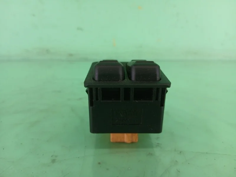 Блок управления подогрева сидений Mitsubishi Lancer 9 2003-2007