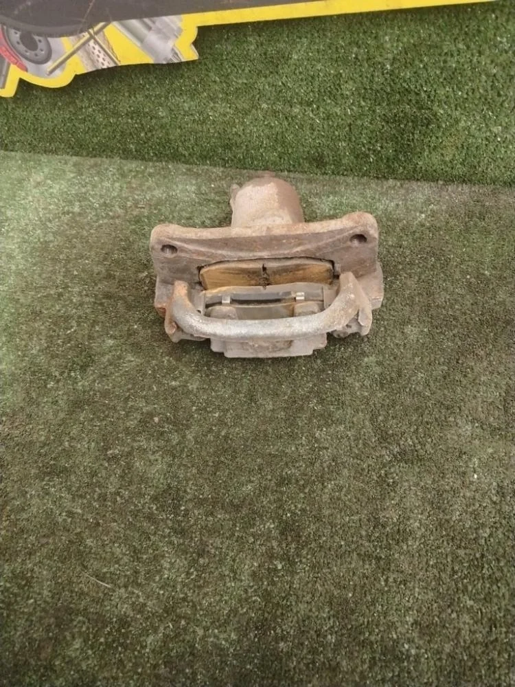 Суппорт тормозной Lexus LX 2017 4783060120 VDJ201 1VDFTV, задний правый