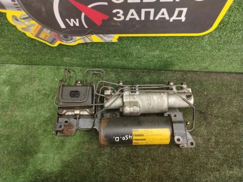 Цилиндр гидроподвески Lexus LX 2017 4908160010 VDJ201 1VDFTV