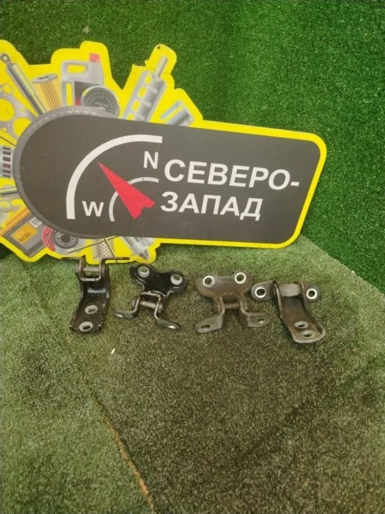 Петля двери Lexus LX 2017 6873012120 VDJ201 1VDFTV, передняя правая