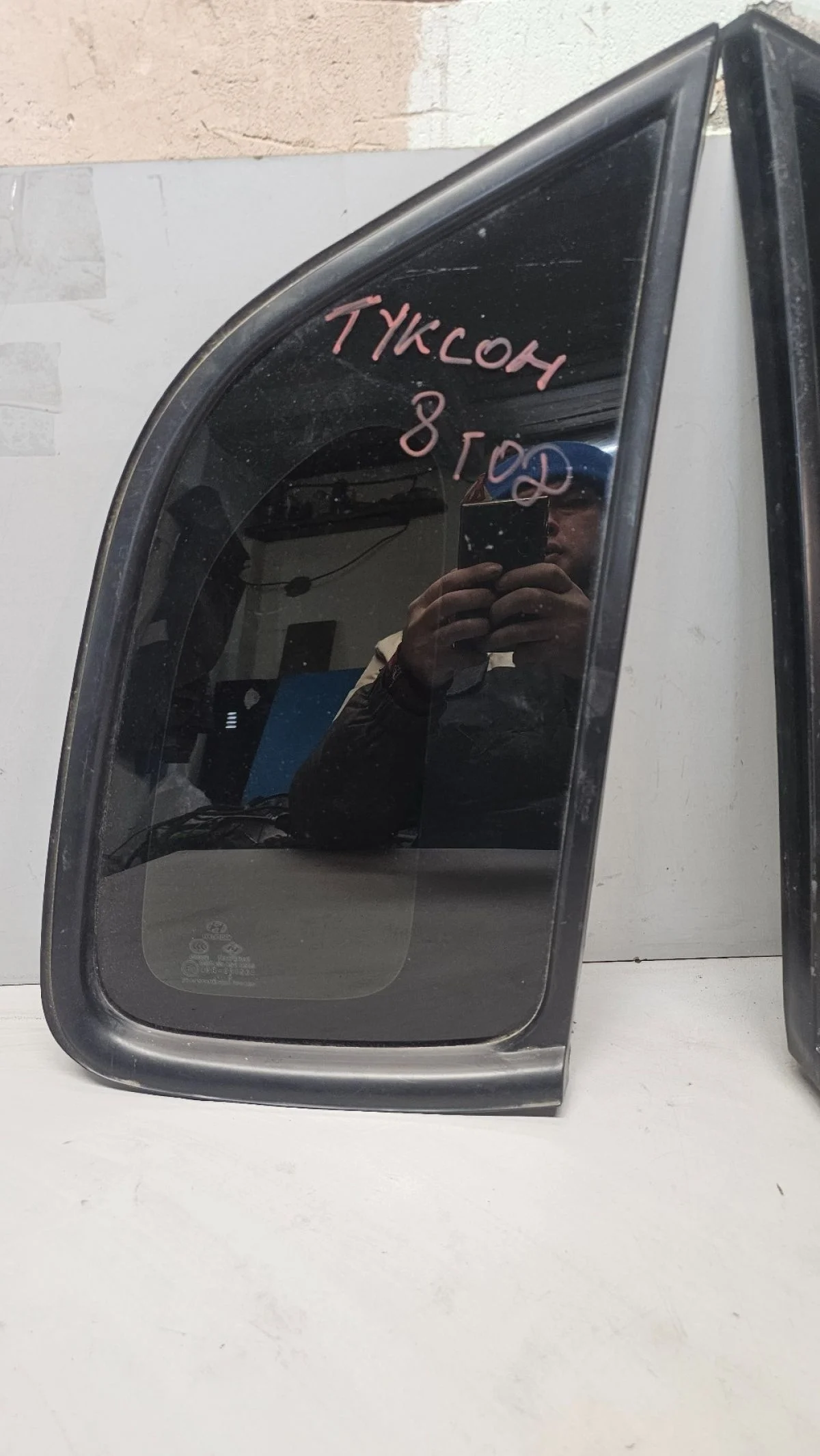 Стекло глухое Hyundai Tucson I (2004—2015)