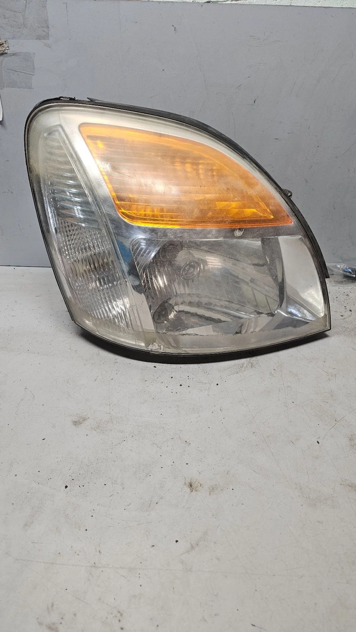 Фара правая Hyundai Starex I рестайлинг 2 (2003—2007)