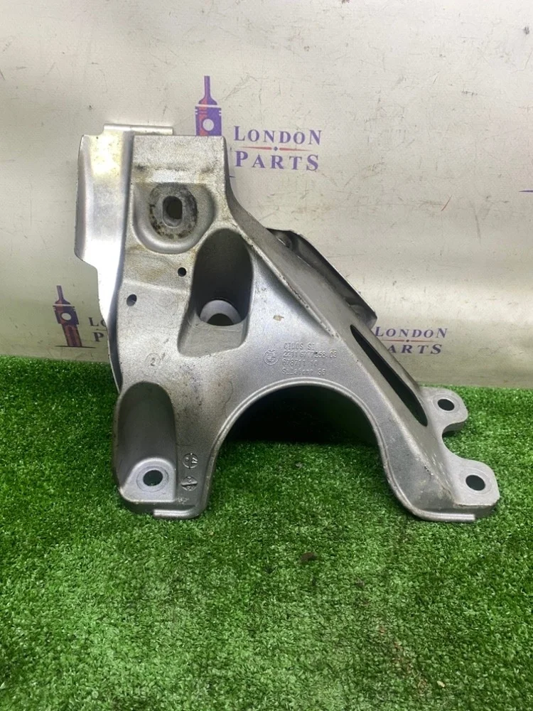 Кронштейн двигателя BMW X5 3.0si E70