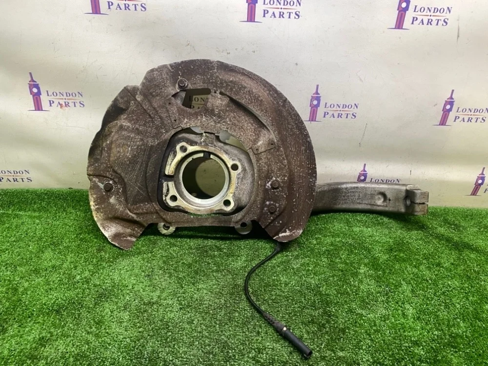 Кулак поворотный BMW X5 E70