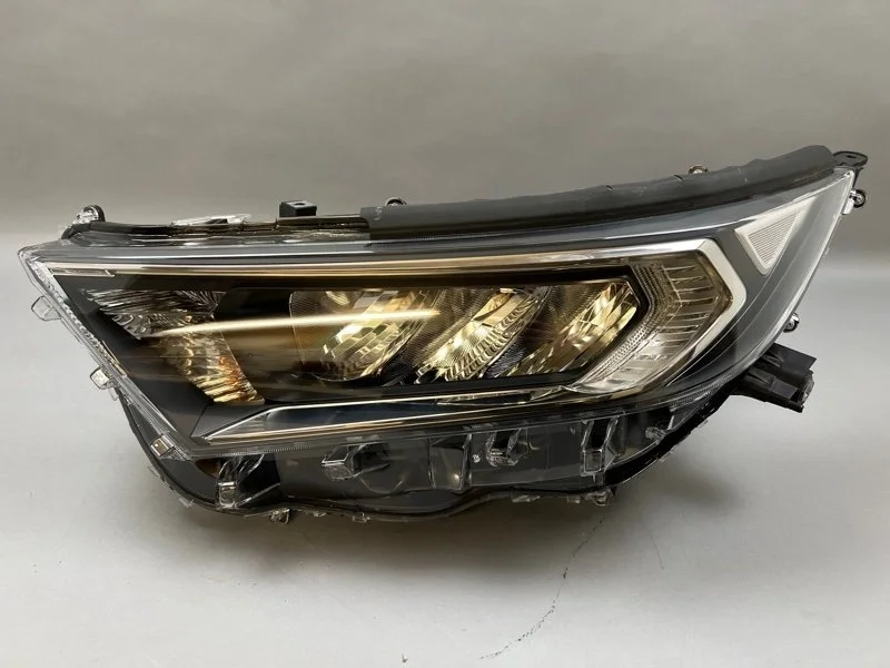 Фара Toyota RAV4 2018-2022 8118542842 U50, передняя левая