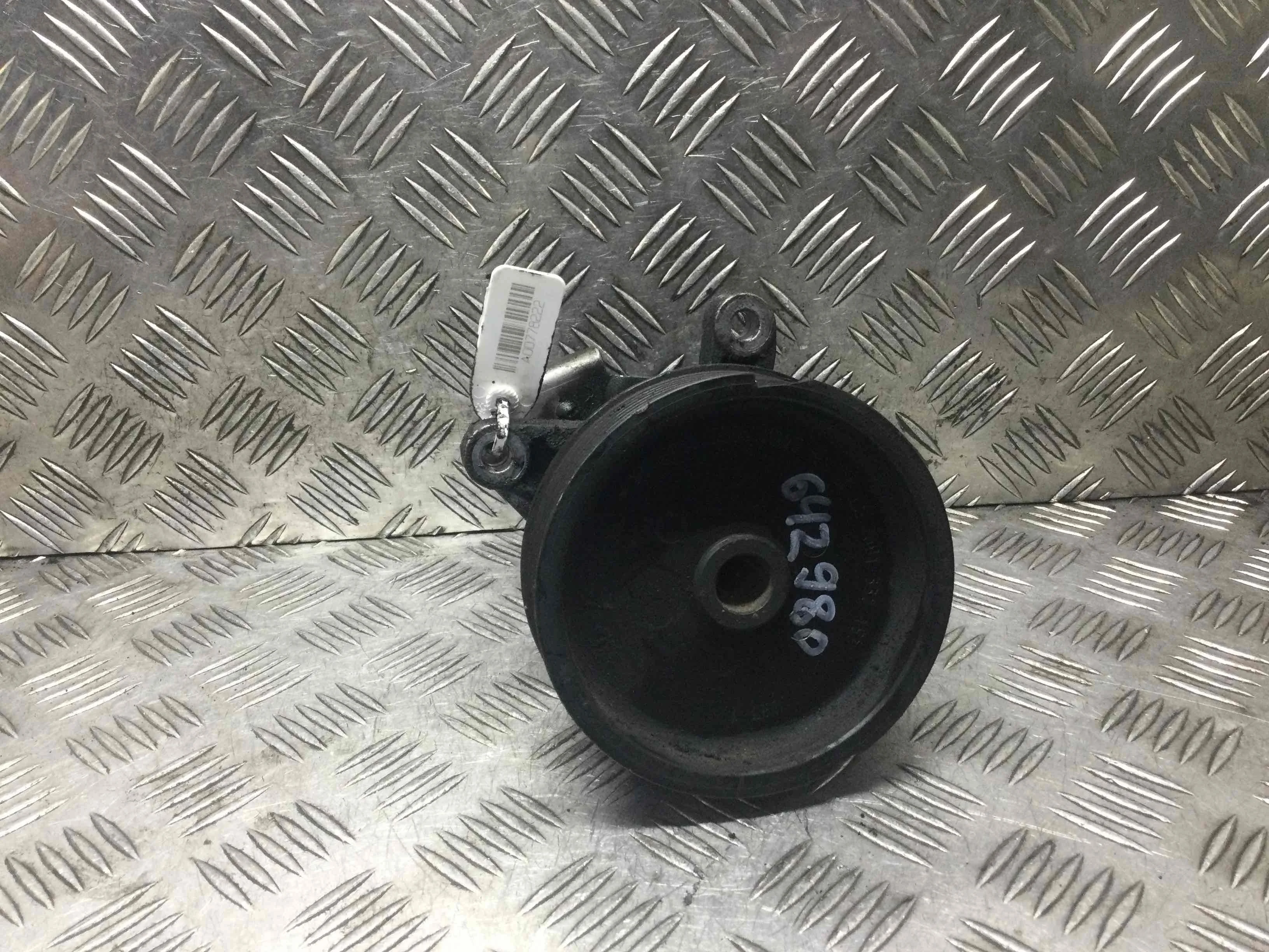 Насос гидроусилителя руля Mercedes S-klasse W221 (2005-2009) дизель 3.0 CDI Автомат Седан