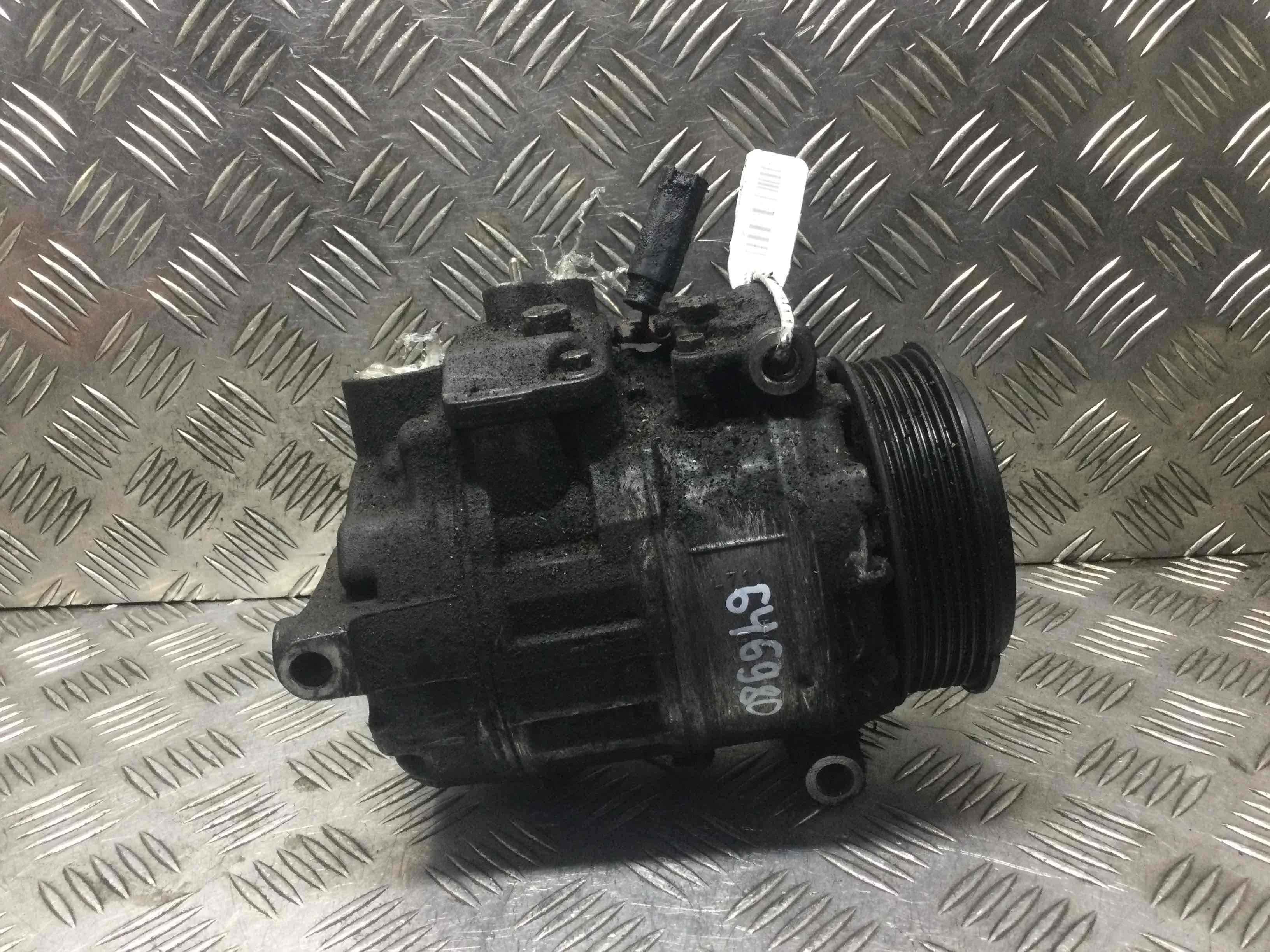 Компрессор кондиционера Mercedes Vito W639 (2003-2010) дизель 2.2 CDI Механика Микроавтобус