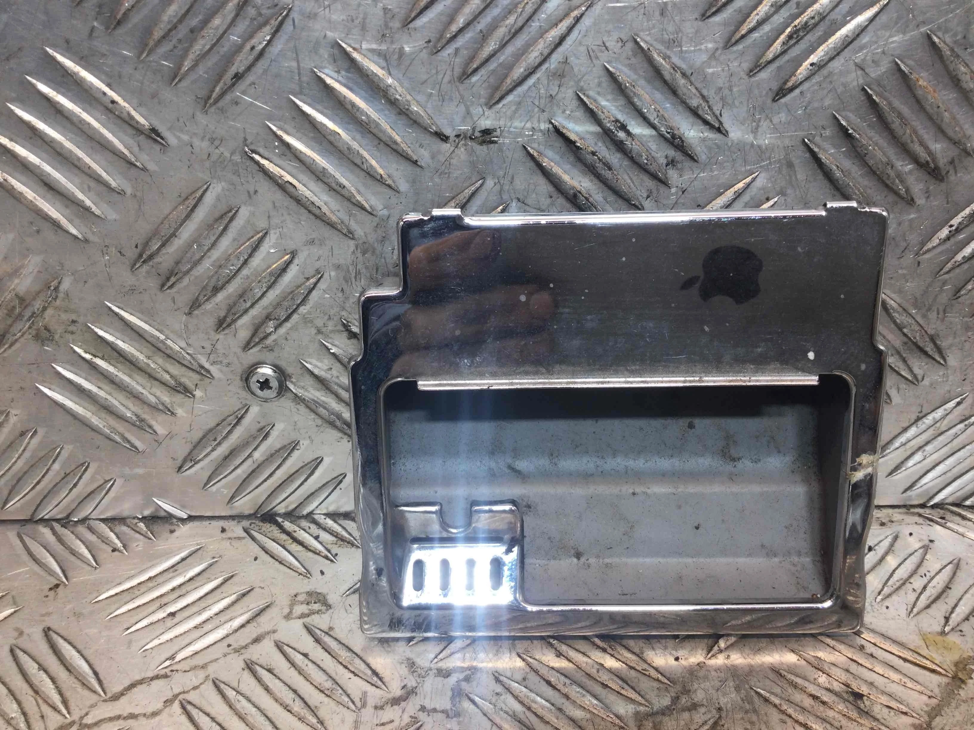 Пепельница Audi A6 C5/4B (1997-2004) дизель 2.5 TDI Механика Универсал