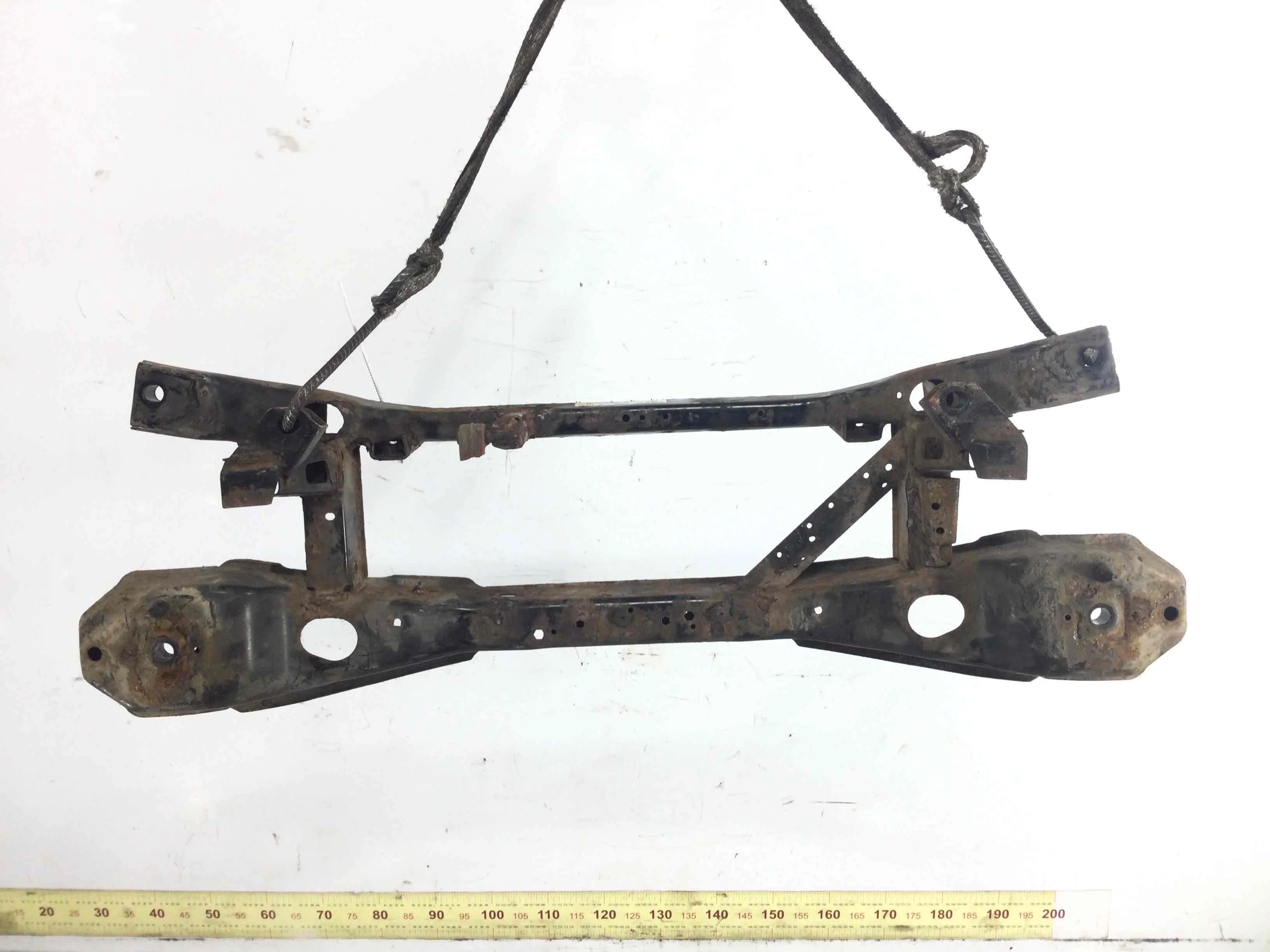 Балка подвески задняя Ford C-MAX 1 поколение (2003-2007) бензин 1.8 i Механика Минивэн