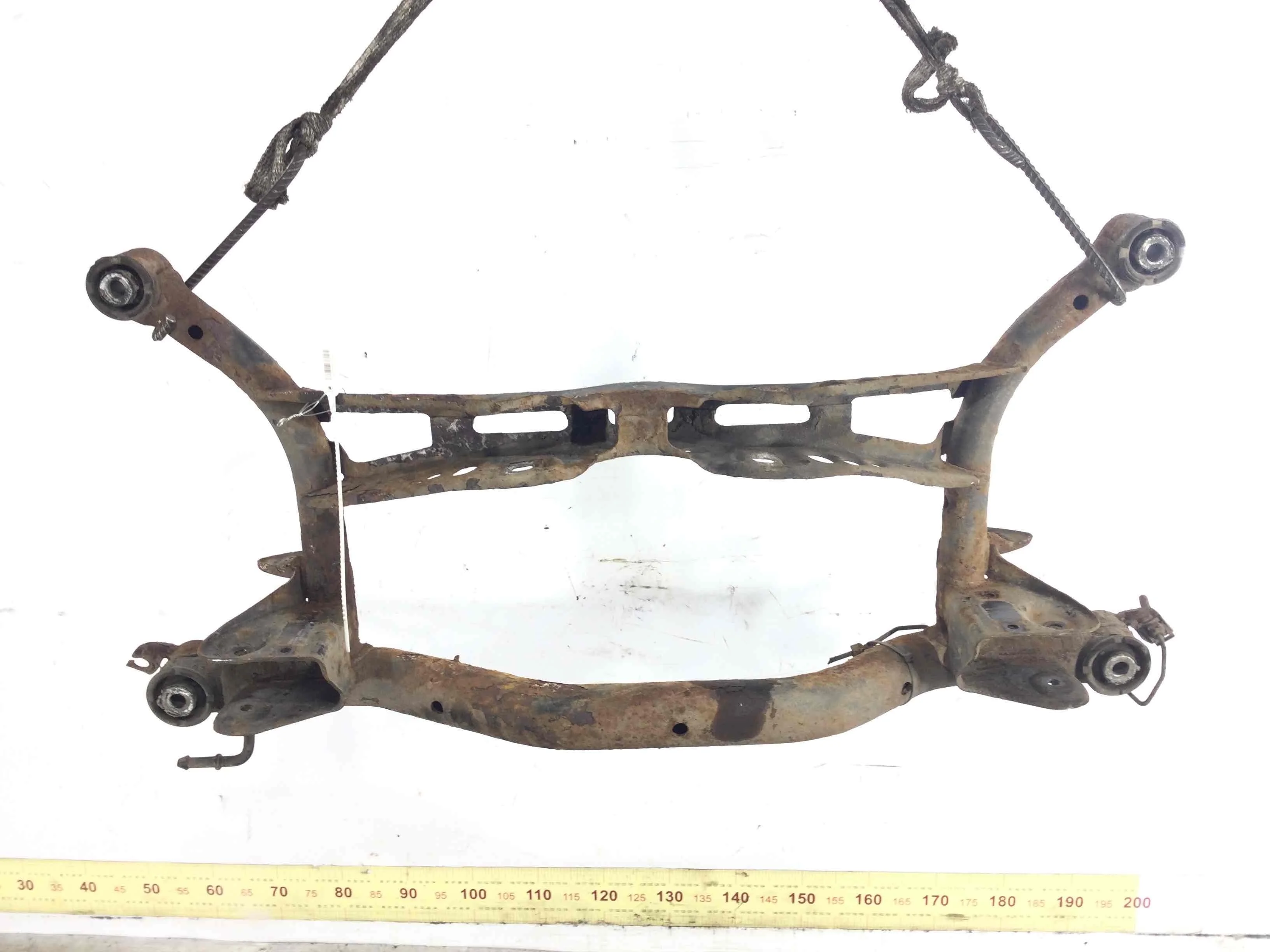 Балка подвески задняя Volkswagen Passat B6 (2005-2010) дизель 2.0 TDI Механика Универсал