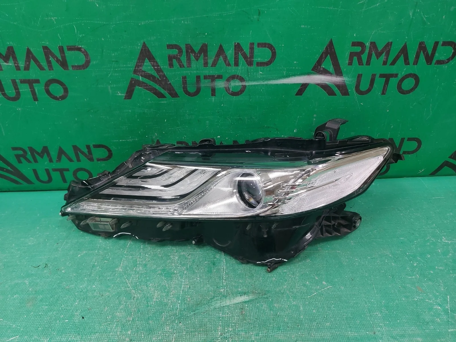 Фара TOYOTA CAMRY 2017-2021 8 XV70