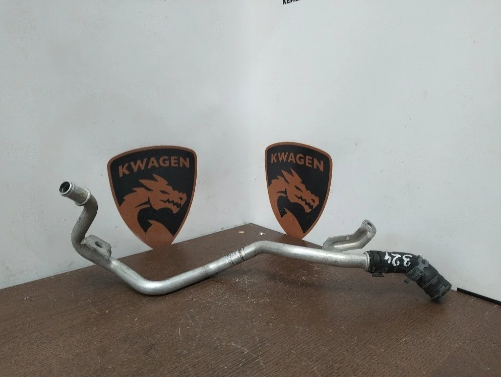 Трубка охлаждения Audi A8 2011 D4