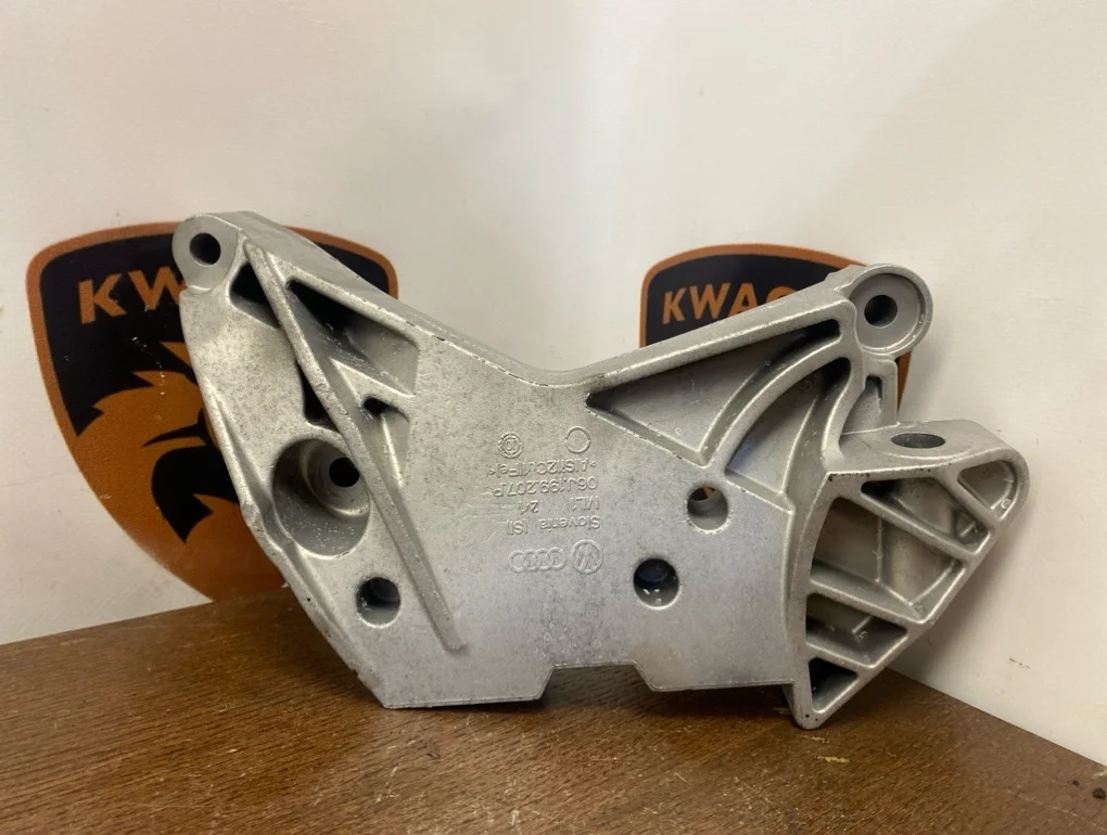 Кронштейн двигателя Volkswagen Tiguan 2010 5N