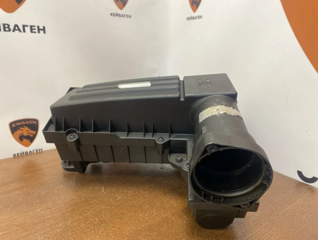 Корпус воздушного фильтра Volkswagen Tiguan 2007 5N