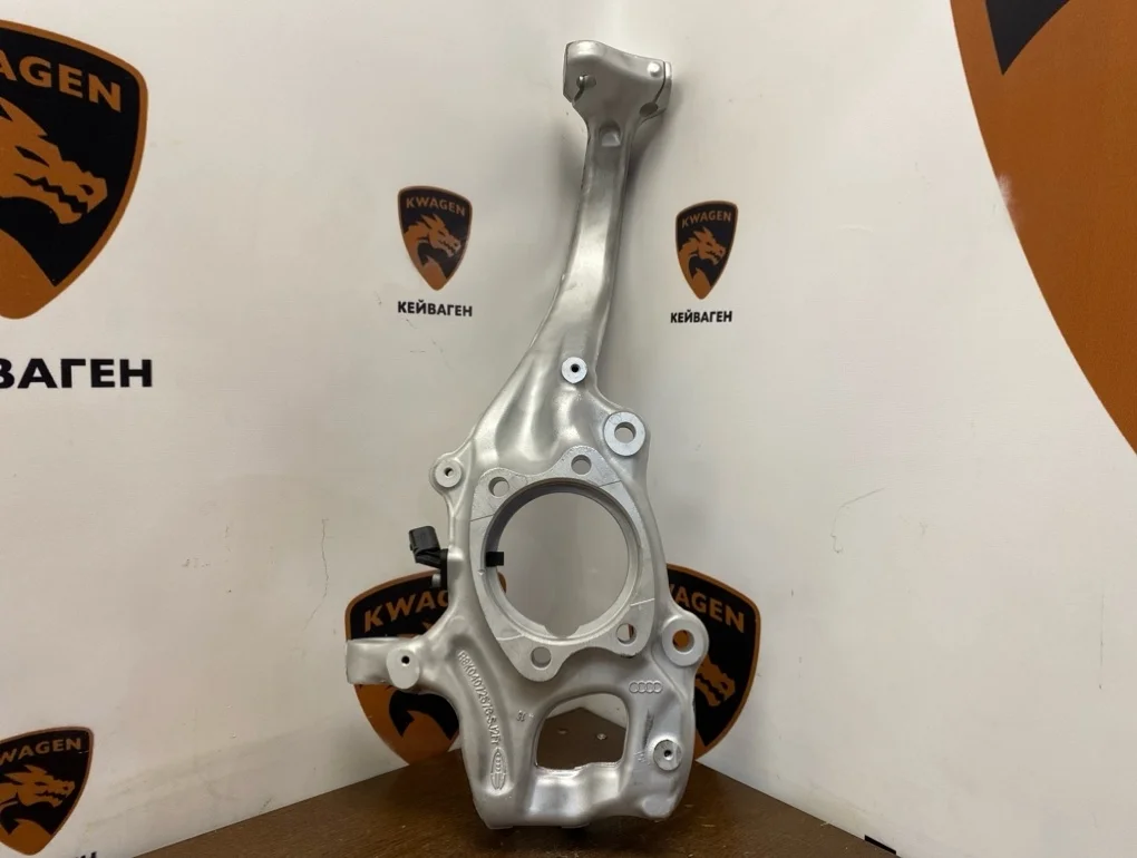 Кулак поворотный Audi Q5 2011 8R