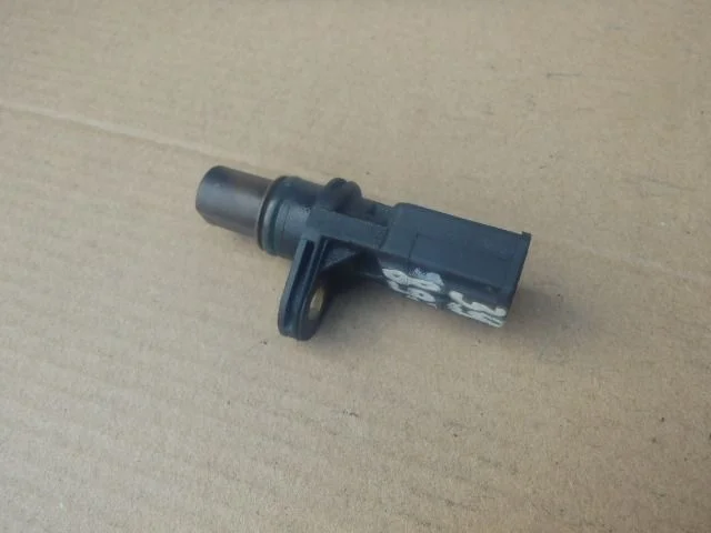 Датчик положения распредвала VAG 06C905163B A4 B7 (2004—2009)