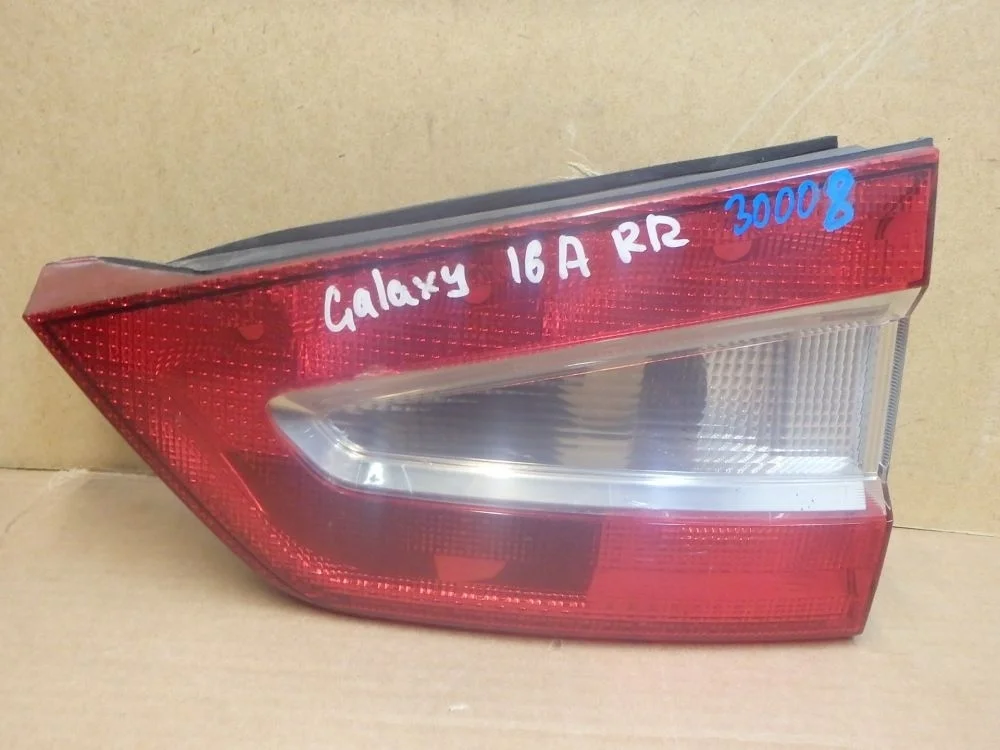 Фонарь задний правый FORD 1444599 Galaxy II (2006—2010)