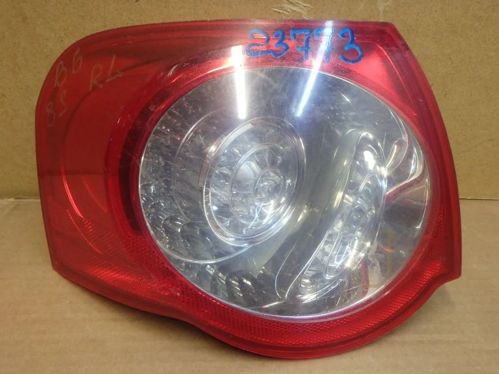 Фонарь задний левый VAG 3C9945095N Passat B6 (2005—2010)