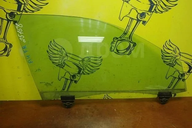 Стекло двери  VAG 8E0845022D A4 B7 (2004—2009)