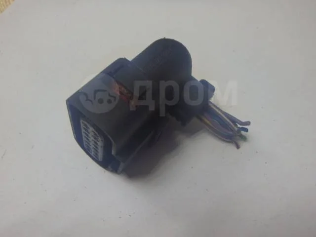 Разъем VAG 6X0973717 A3 8P рестайлинг (2004—2008)